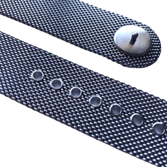 NEW Silver Milanese Band Apple Watch 38/40/41mm M/L Stainless Steel - Picture 2 of 7